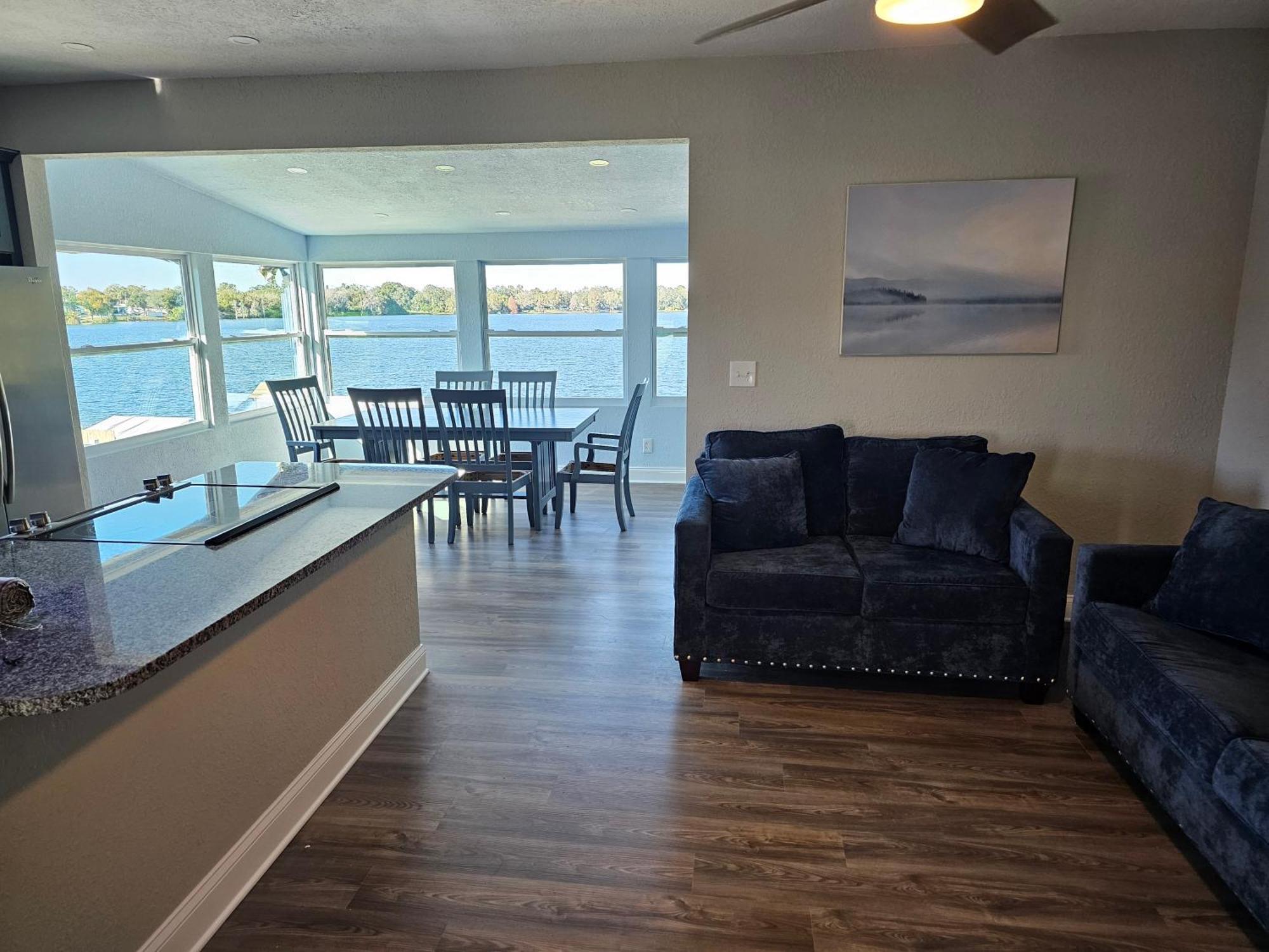 Lakeside Lofts At Lake Martha Winter Haven Exterior photo